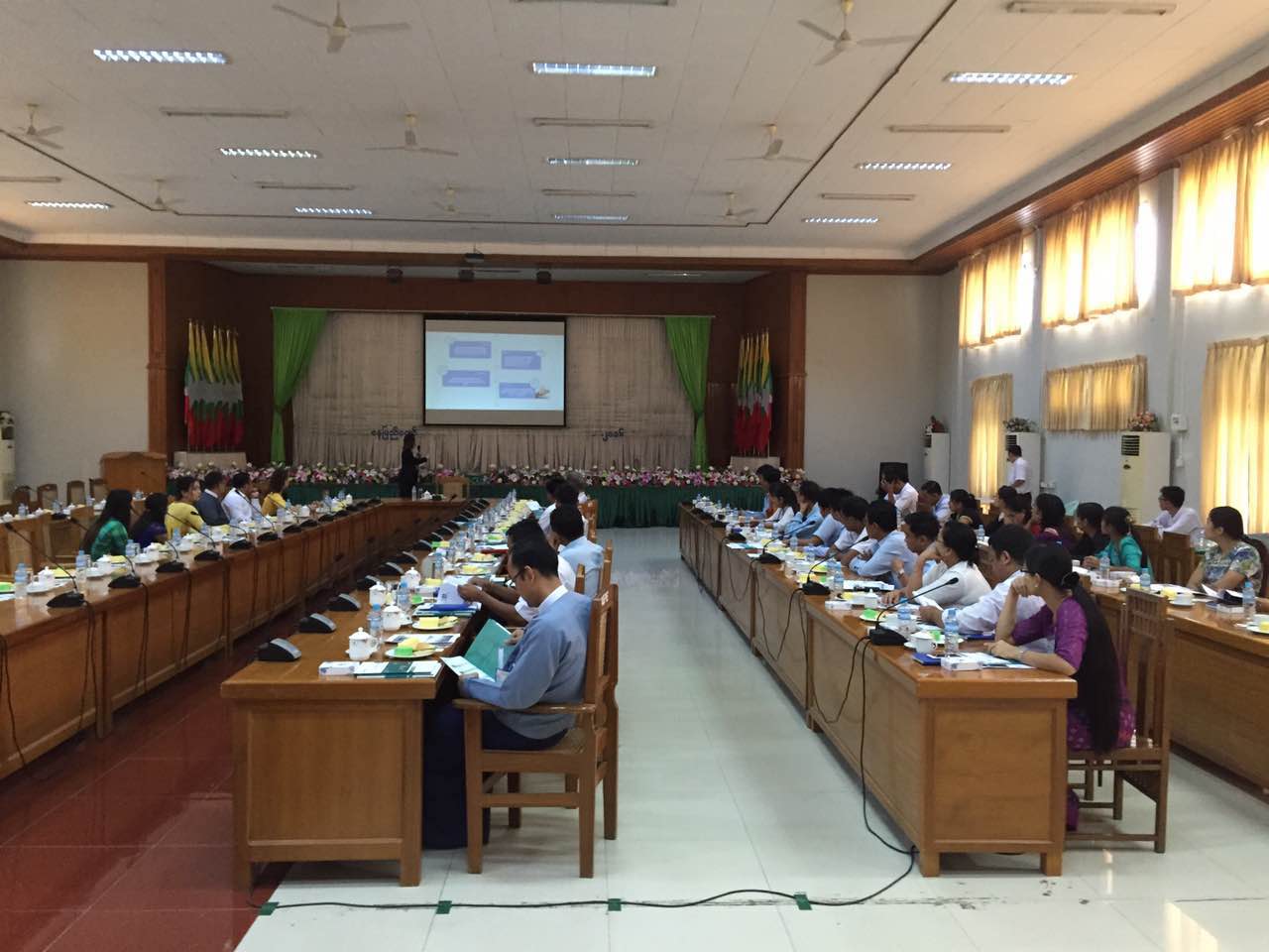 BONLE team make presentation at Myanmar Power